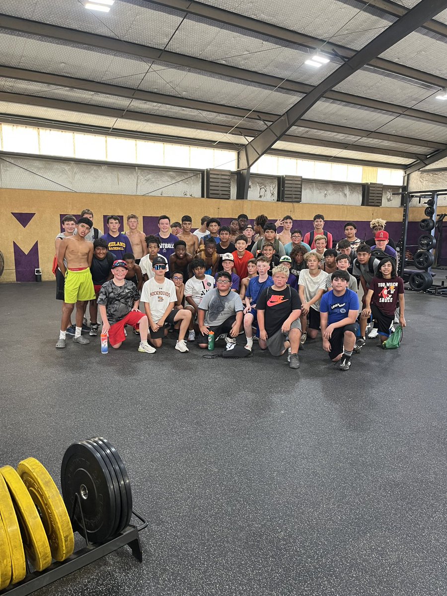 midlandhighfb's tweet photo. ⚠️WEEK 5 #Four4Four GROUP⚠️ 

LET’S GOOOOOO!

🟣🟡FOUR 4 FOUR🟡🟣

The #Four4Four group are for those Dawgs who made every workout for the week and had ZERO 🚫 misses! 

WE WANT TO BE #Four4Four EVERY WEEK! 

#Four4Four 

#OYB https://t.co/DfTkWekD1y