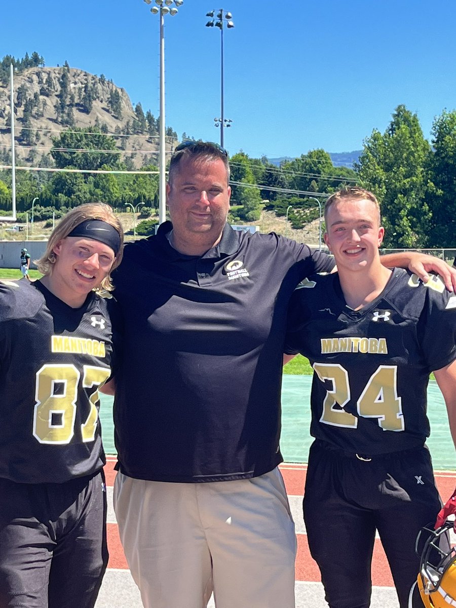 Here are the 3 Sabres beauties representing team Toba at the Canada cup! 2 games down. 1 to go!