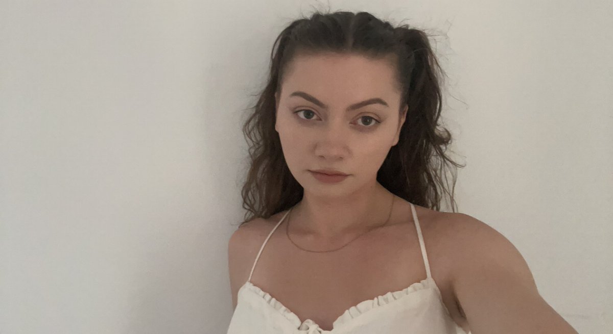 Eyegazed_'s tweet photo. GUESS HOW OLD I AM TODAY AHHH
#ItsMyBirthday #ModelPhotography #BirthdayPhotos #CutePics #WhiteDress #HappyBirthday https://t.co/xlh5foY0qZ