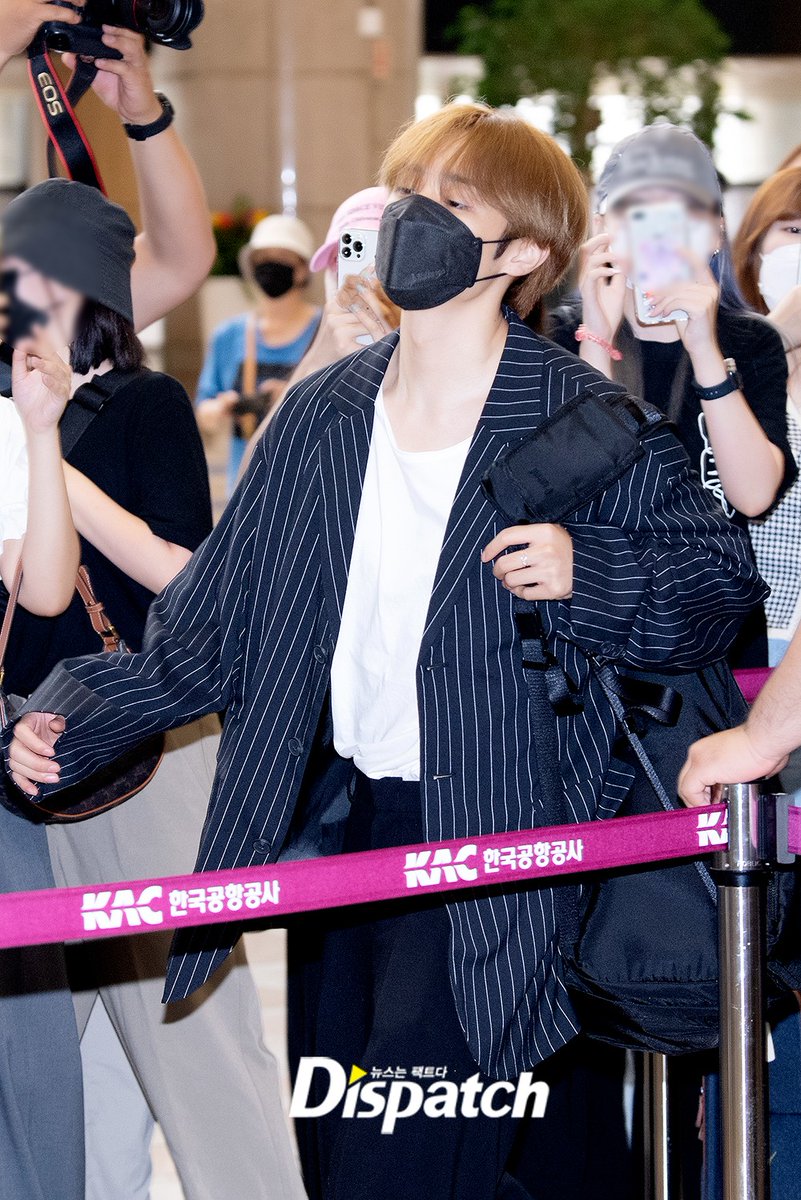 eternallyksw's tweet photo. [📸] THE BOYZ AT GIMPO AIRPORT DEPARTING TO JAPAN ©K-Medias

#더보이즈 @WE_THE_BOYZ https://t.co/Y0ovK26ylC