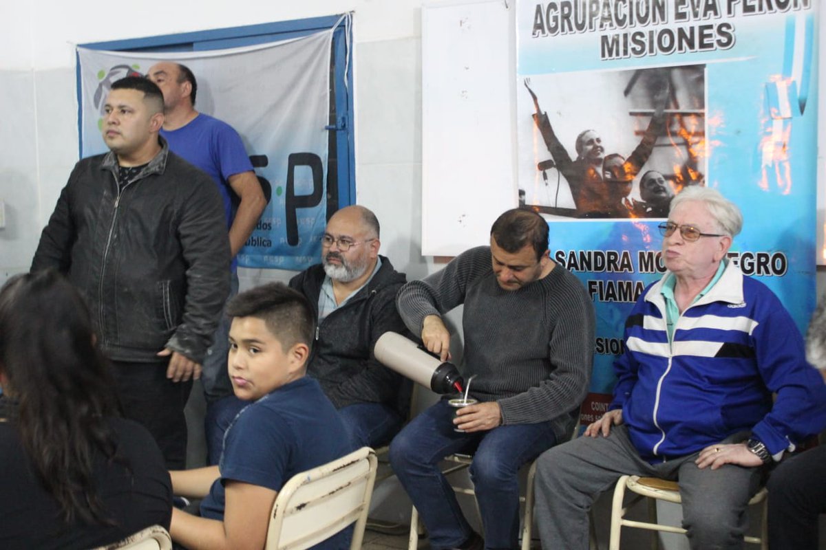 KnutsonPablo's tweet photo. Una foto, trasmite más q Miles de palabras...Gracias Querido Gobernador, ...con tu presencia, tu vieja casa, dónde compartimos tantos sueños q hoy estamos haciendo realidad muchos de ellas!!!🙏 https://t.co/YAh1vD4Acx
