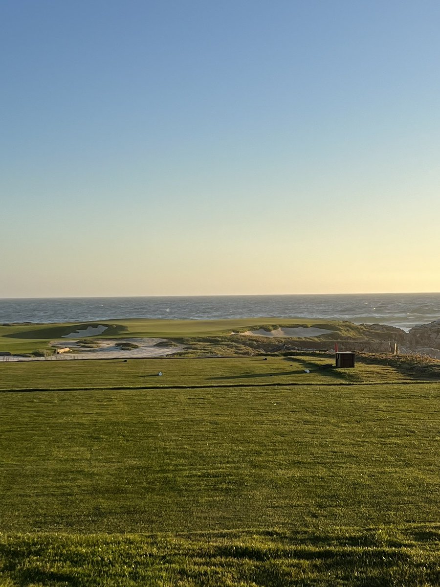 ColsonBates's tweet image. No. 14 on the Dunes course at MPCC is such an underrated par 3 IMO. ⛳️