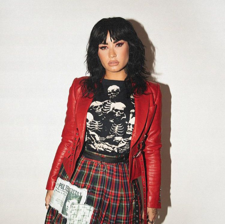 UpdateCharts on Twitter "🚨 Demi Lovato acaba de lançar o single