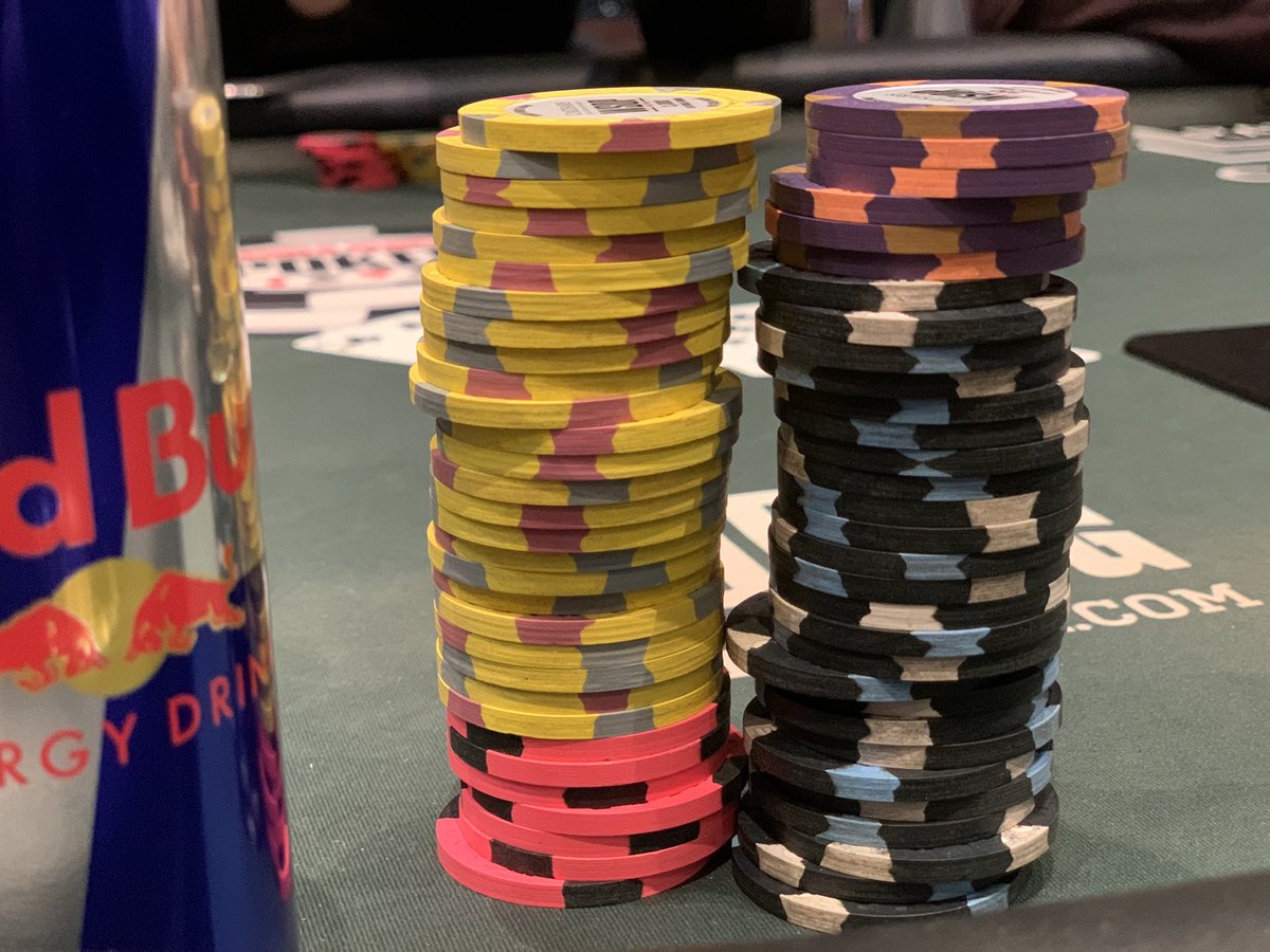 Some kid thinks that cause he used to be a cop he could beat my made 6 low in razz. I appreciated his service and all but I had to incinerate his face for him non the less. 🔥🔥🔥🔥🔥🔥🚔🚨👮‍♀️👮‍♂️