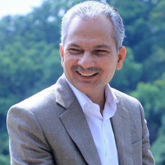 dhamalamisan's tweet photo. डियर डा. बाबुराम कम्रेड अहिलेको स्तिथी हेर्दा तपाई घर नै फर्केको राम्रो तपाई त अब लगभग सकिएको अवस्था  छ तपाइले गर्दा छोरी मनुसी र दुई चार जना राम्रो नेताको  पनि भबिस्य देख्न छाडेको छौ@brb1954 https://t.co/nErjK3UAeC