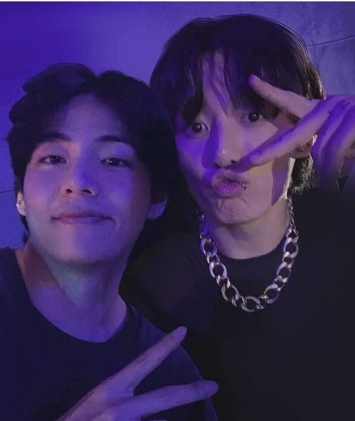 Diah71980176's tweet photo. I hope this is real
#taekook https://t.co/Gt9DH9paUF