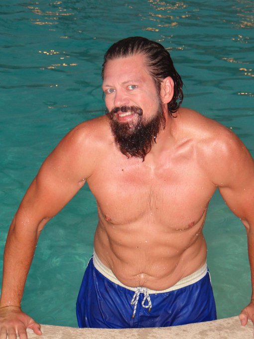 My Summer Splash Photoshoot (37-38) https://t.co/aKtdZtySlv