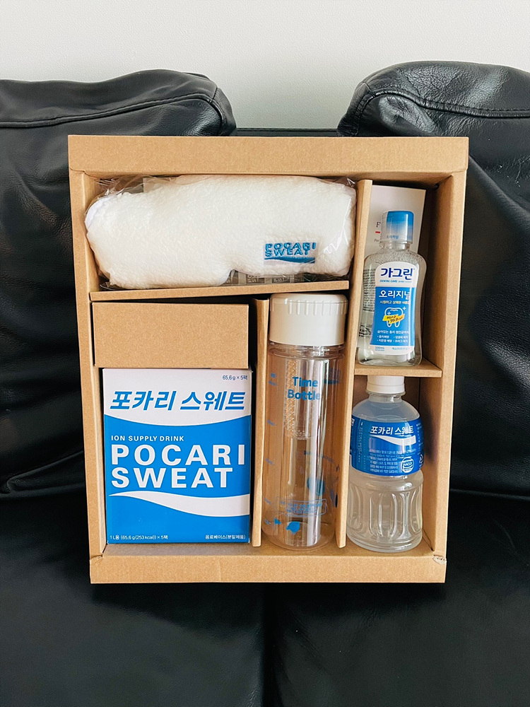 이벤트 응모하면 당첨 잘 되는 편인데 #포카리스웨트 이벤트도 당첨되었네요ㅋㅋ 이런 거 당첨될 때마다 너무 신기해요 선물로 받은 #일상회복데일리키트 도 넘넘 잘 쓸 것 같아요! 코로나 확진 됐었지만 2차 감염도 발생한다고 하니 손소독제 항상 챙겨다니려고요🥏~