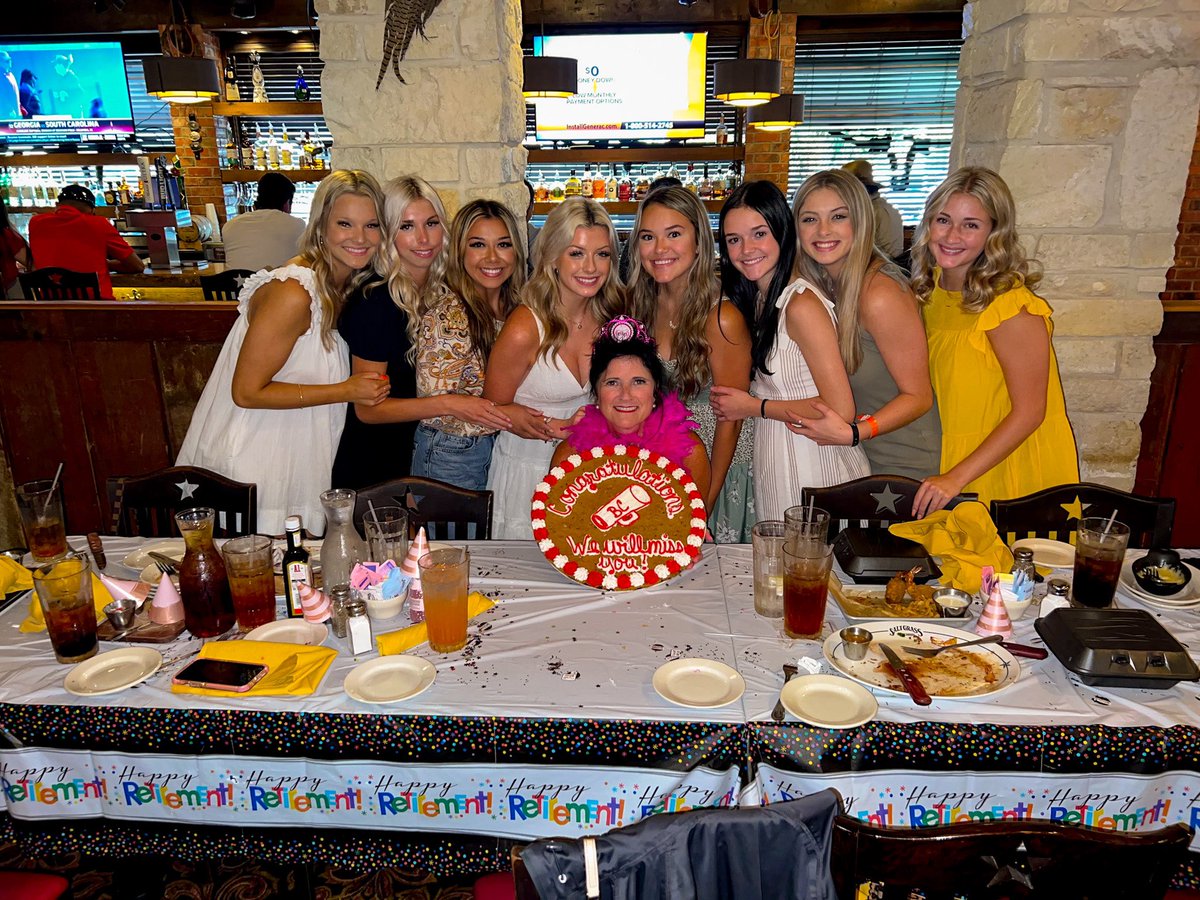 We’re wishing our own Mrs. Prouse a happy retirement! Our program would not be the same without her and the impact she has had on all her students. Happy retirement Mrs. Prouse! ❤️🤍