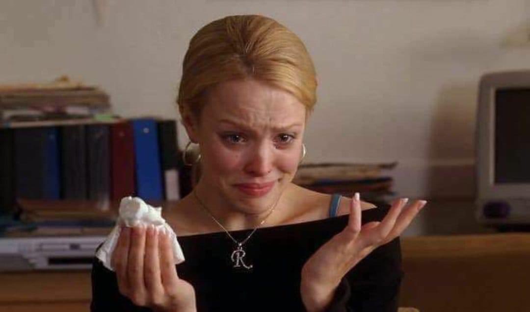 Naymialias's tweet photo. Taylor Swift: "por favor no te conviertas en un extraño cuya risa podría reconocer en cualquier lado" 

Yo: https://t.co/AmDYkYpsz9