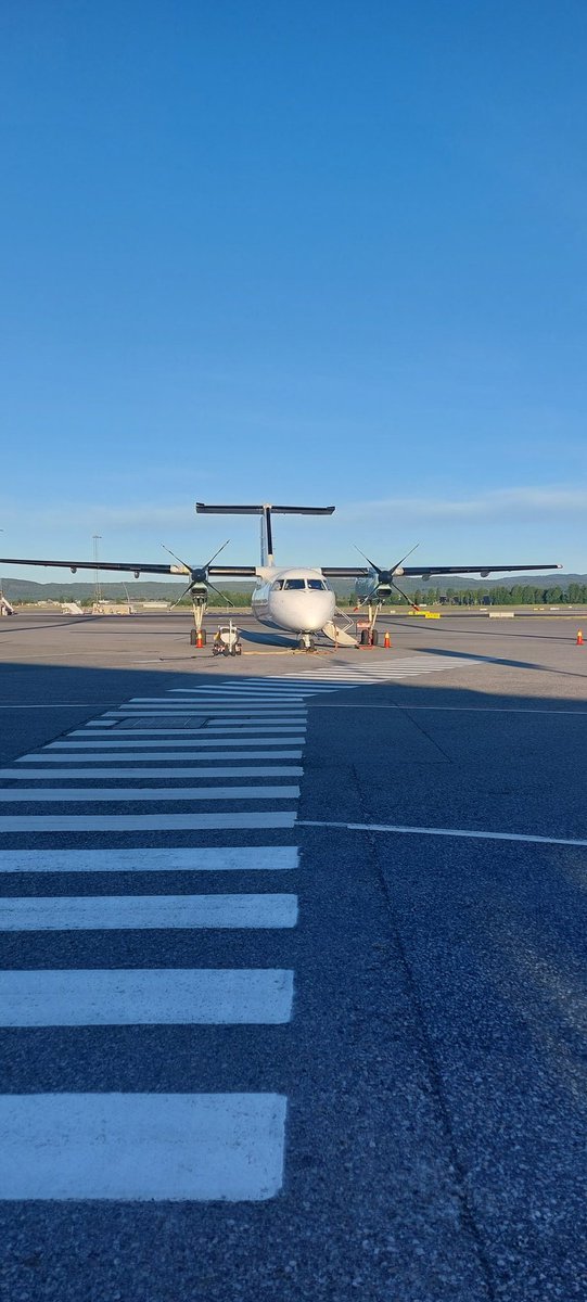 Two pilots, two flight attendants, and I am the only passenger on this plane. This feels like a 'private jet experience.' #oslo to #røros