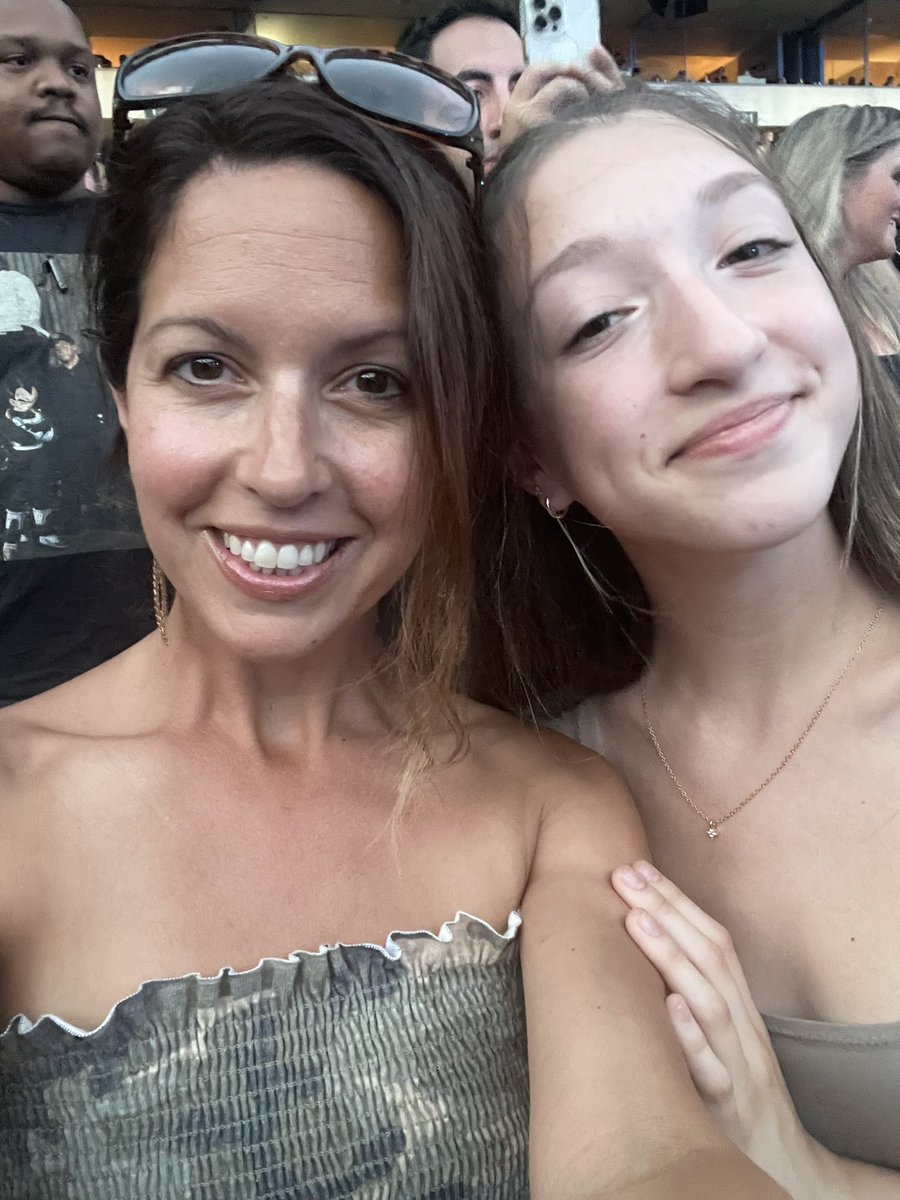 DANIELLE CIPOLLA tweet media