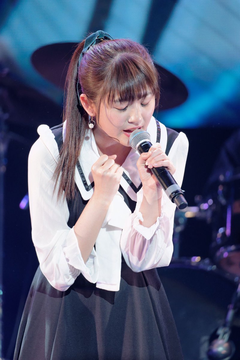 sRUCYC7DAMC1bGT's tweet photo. #ひなチャレ #DAYS15
~推しが歌う中で1番好きな曲~
『Happydays』💫
初フルした時,初めてのLIVEでも
歌ってくれた想い出の曲😭
♪毎日がHappydays💫
君と同じ空の下で...
奏でたい叶えたい夢🌈
コール無しで
ガチで聴きたい推し曲...♪*゚
#武田雛歩
#たけやま3・5 https://t.co/cQUWV3xEPa