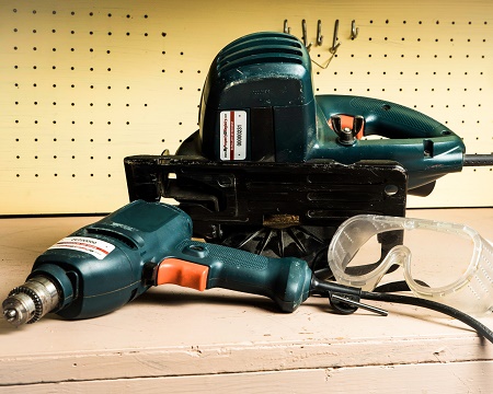 Shelness's tweet image. Unless these items are traceable back to the rightful owners, an arrest might be made, but a conviction might be hard to secure. #MyProperyID is a simple #securitysystem that uses state of the art #TracingTech that lets prosecutors earn those convictions.