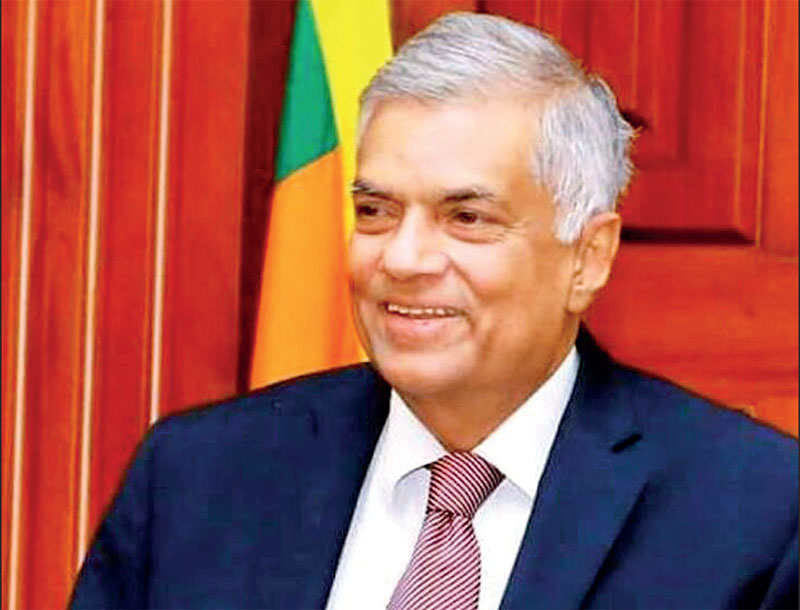 newsdotlk's tweet photo. * මෙතැන් පටන් ජනාධිපතිවරයෙකු තෝරා පත් කර ගැනීමේ ව්‍යවස්ථාමය ක්‍රියාදාමය ක්‍රියාත්මක වනු ඇත.
* එතෙක් ජනාධිපති ධුරයේ බලතල කාර්යය සහ කර්තව්‍ය ක්‍රියාත්මක කිරීම ඉටු කිරීම සඳහා ව්‍යවස්ථාප්‍රකාරව අග්‍රාමාත්‍යවරයා කටයුතු කරනු ඇත - කථානායක
#lka #srilanka #governmentSL https://t.co/NoXPd8HRYm