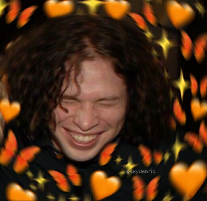 HAPPY BIRTHDAY RAY TORO YOU ARE LITERALLY A GUITAR GOD AND I LOVE YOU 