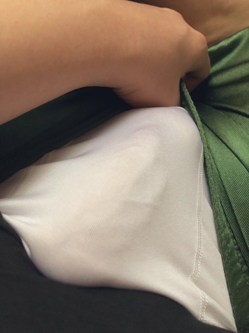 土日の隙間時間にセックスできる人ゆるく募集 スパッツサカユニ着てみたい人も  DMきてね https://t.co/bqydtElwge