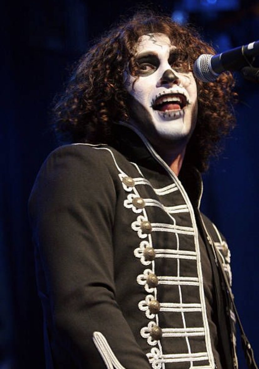 Happy Birthday Ray Toro!!      