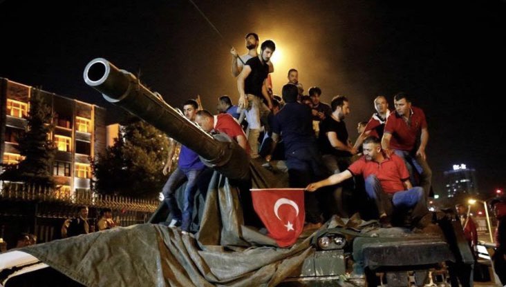 EthemSancakMEB's tweet photo. 15 Temmuz Destanı'nın yıl dönümünde şehitlerimizi rahmet, gazilerimizi minnetle yâd ediyoruz #TürkiyeAşkına  #BizBirlikteÇokGüçlüyüz #15Temmuz @ademerdem56 @MemTillo https://t.co/neEwxnddaI