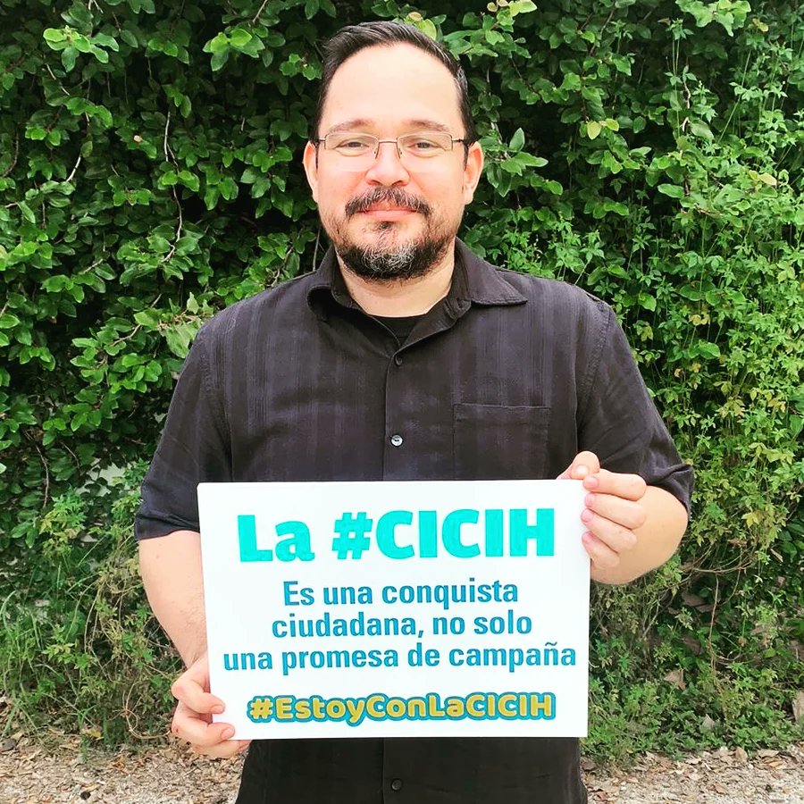 leon_pinHN's tweet photo. La corrupción nos afecta a todos de muchas maneras, todos debemos combatirla.
La CICIH es una conquista ciudadana no sólo una promesa de campaña. https://t.co/Vatmp83Na7