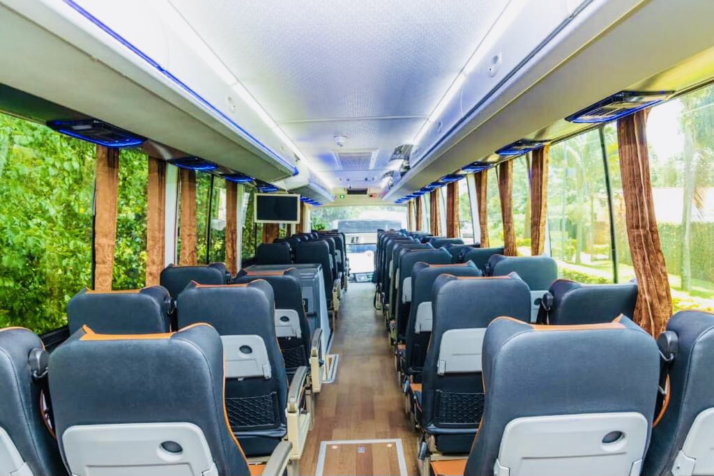 KalitaTransport's tweet photo. On the Move and at Ease .This Weekend Find Peace of Mind on a coach that’s like a lounge with Wheels 
@KiiraMotors 
#TGIF 
#missionvehiclesMadeinUganda 
#kalitaExecutive https://t.co/Tl3oHxs78z