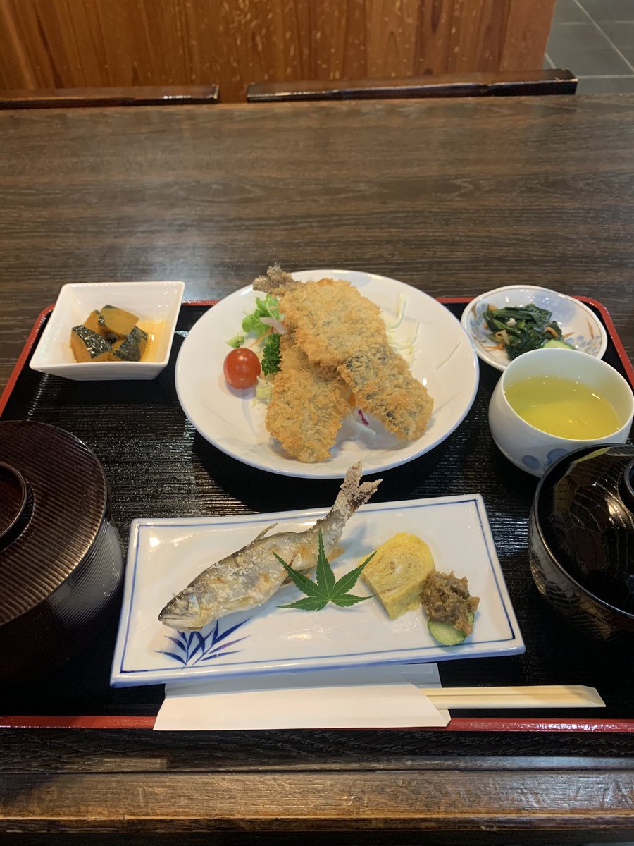 kurinn1123's tweet photo. 鮎なんて何年ぶりだろうか…
やはり美味い😋😋 https://t.co/tRpS1O8BUk