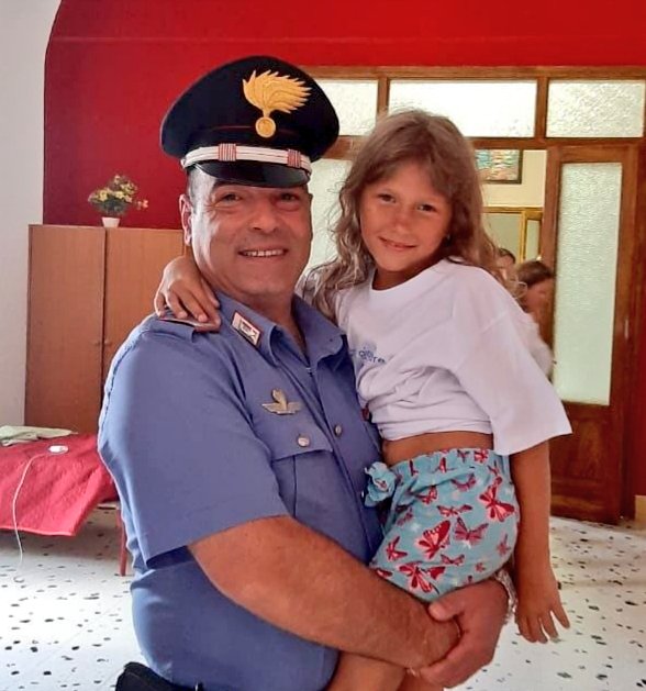 comuniwelcome's tweet photo. Nei nostri Summer Camp i bambini e le bambine ucraini per un mese tornano a sorridere. 
Poi rientreranno "a casa", dove piovono bombe dal cielo. #Ukraine #Ukraina #UkraineRussiaWar 
#piccolicomuni #welcome #meanproject #11lugliokiev https://t.co/Q31Ju4Ck4i