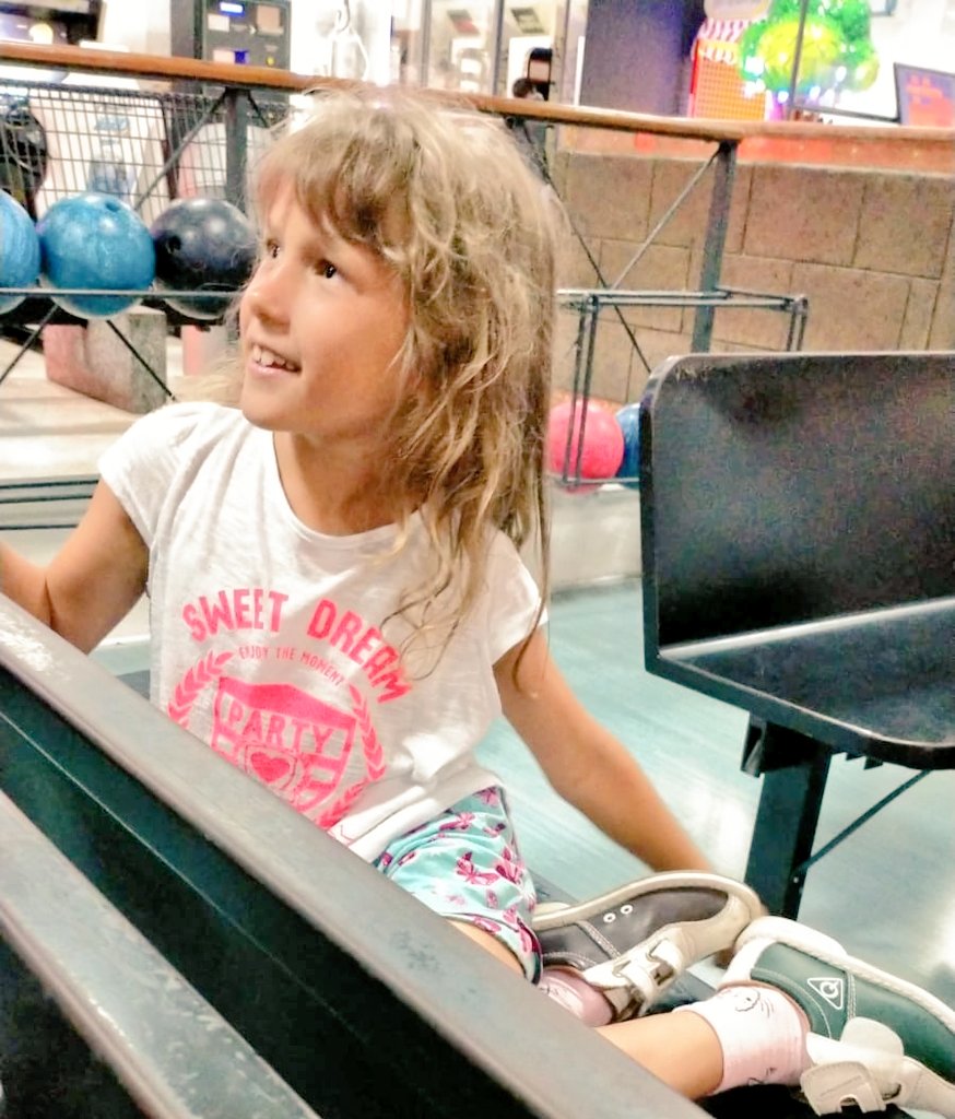 comuniwelcome's tweet photo. Nei nostri Summer Camp i bambini e le bambine ucraini per un mese tornano a sorridere. 
Poi rientreranno "a casa", dove piovono bombe dal cielo. #Ukraine #Ukraina #UkraineRussiaWar 
#piccolicomuni #welcome #meanproject #11lugliokiev https://t.co/Q31Ju4Ck4i