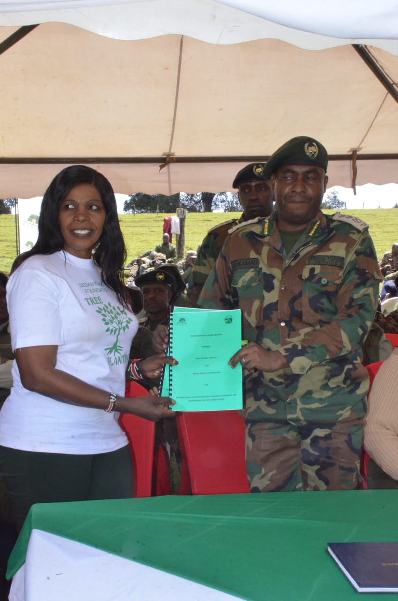 Karasinga3's tweet photo. The passion, interest and efforts lead to a successful win between the @Dedankm  and @KeForestService  family . Glory to God for the grace..
@evakimathi @Dedankm
@KeForestService, @KeEquityBank 
 @kdfinfo #DKFNAKURU
#1milliontrees4Teddy
#Ragiaforest
#savetheearth
#tree4betterlife https://t.co/RNNnFL8ACk