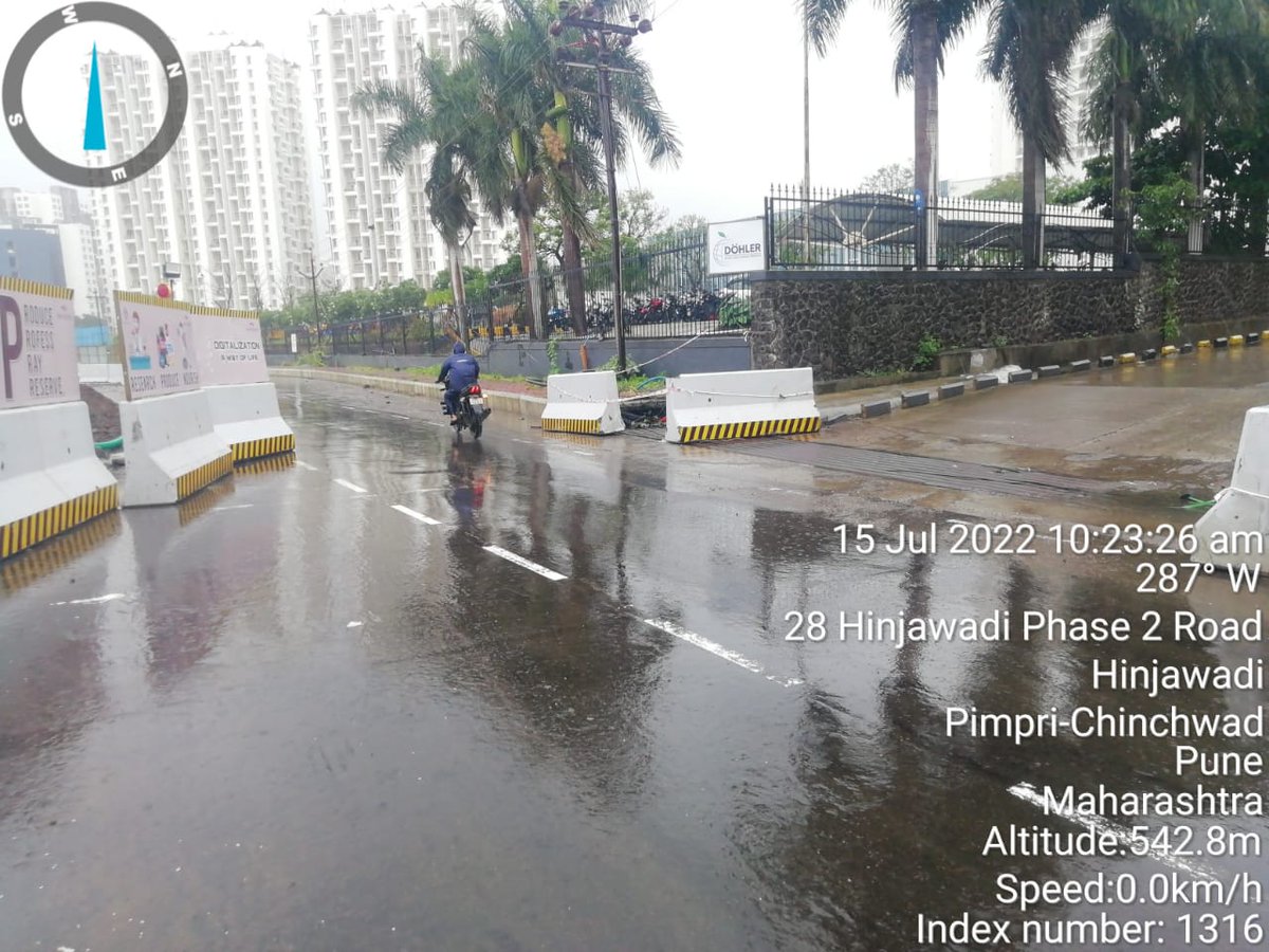 MetroPuneri's tweet photo. We are happy to inform that the water logging at Dohler which was caused due to choked channels downstream has been cleared. Puneri Metro thanks PMRDA, MIDC, Police department &amp; local citizens for their support &amp; co-operation. With this,traffic on the stretch is now regularized. https://t.co/LRbZ7SmbJE