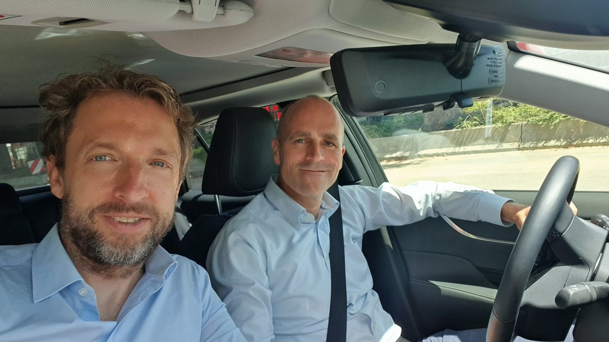 #Hydrogen: Yesterday I went to Ulm to meet David Wenger and his team from <a href="/MissionHydrogen/">Mission Hydrogen</a>. My lucky day: not only good discussions but the train was also on time and I got a ride in his Toyota Mirai #FuelCell #ecar: traveling sustainably.