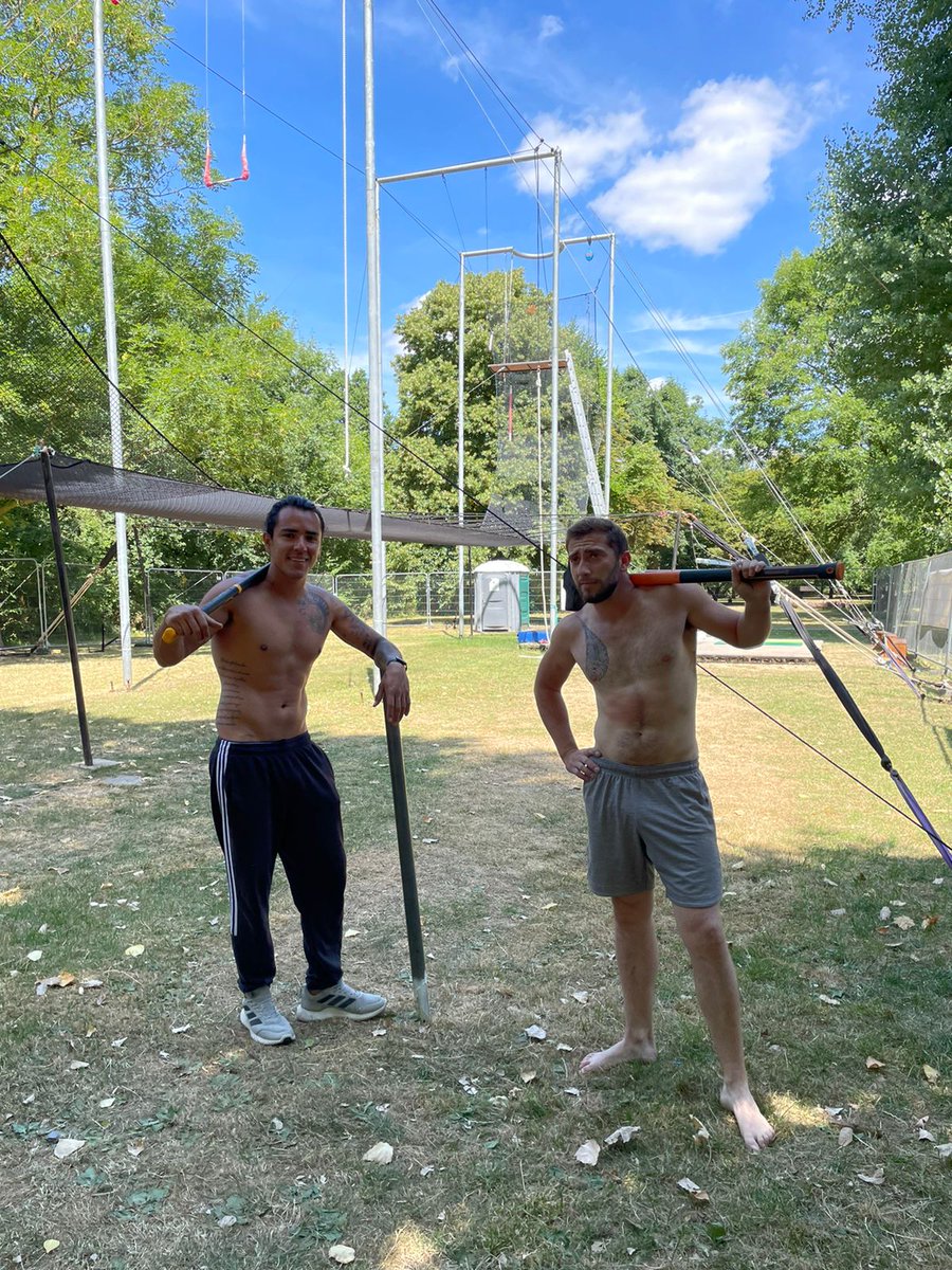 It's never too hot for some maintenance! 
With that in mind, it's about to get pretty roasty in the days to come so take care of yourselves &amp; bring lots of water and sunscreen! 

#hot #summer #sunshine #outdoors #familyfun #thingstodo #thingstodoinlondon #circus