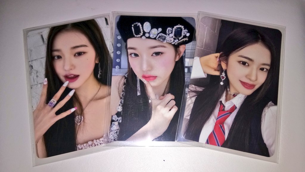 yeojachingod_'s tweet photo. pinalitan ko na mas malinaw na pic huhu wts lfb 

ive ph

wonyoung beret set ++ 3 unsealed love dive albums ver 123
2800+pf prio payo
mop gcash
no pbd
onhand mint condi
with official freebies
rfs need funds , quitting already

wonyoung yujin rei leeseo liz gaeul ive https://t.co/4LLPjb0nIr
