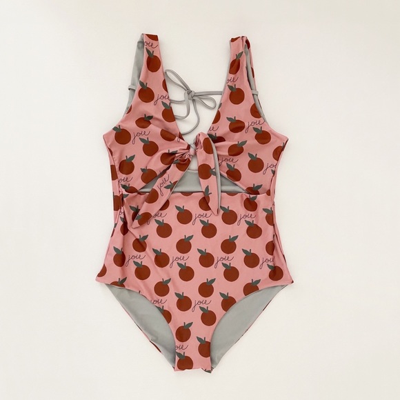 courtney_an's tweet photo. So good I had to share! Check out all the items I'm loving on @Poshmarkapp from @LineOnyx #poshmark #fashion #style #shopmycloset #onyxskincareline #louisvuitton #ofonesea: https://t.co/dFGWfsf6Vt https://t.co/E0sCg4gEsz