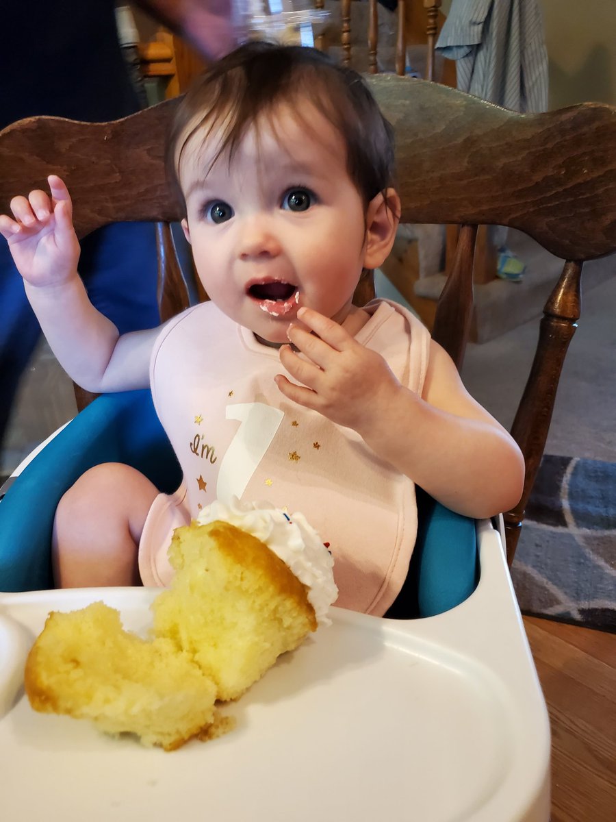 Viixin's tweet photo. The grief is overwhelming today. I miss you so much. We never imagined you wouldn't come home from the hospital that morning. #childloss #grief #hirschsprung #hopeforHD #hirschsprungswarror #angel https://t.co/UzumPUtu0e