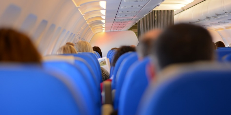 VOCMNEWS's tweet photo. Federal Government Resumes Mandatory Random COVID Testing for International Travellers

https://t.co/JiT409jzVr https://t.co/Wr6OelRWs6