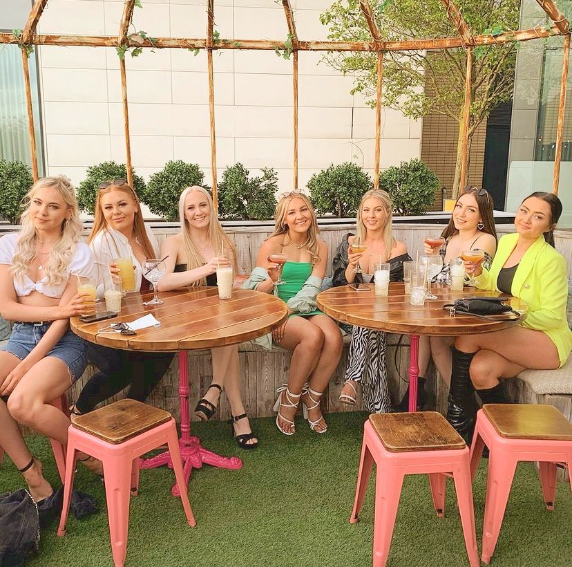 Looking for the perfect spot to get the gang back together and party 🥳 look no further than MK’s hottest spot located at @thehubmk 🤩 241 cocktails all day every day, @sluglettuce legendary cocktail trees available at any time, amazing food and drink packages.