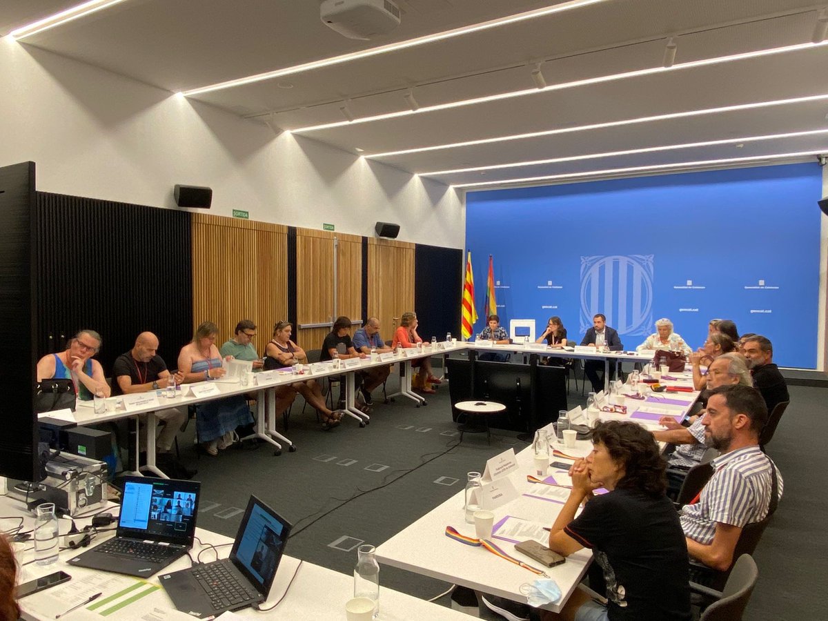 Donem la benvinguda a les #entitats que ahir van ser ratificades i que entren a formar part del Consell Nacional #LGBTI+: <a href="/AccioTrans/">A.Acció TRANS*</a>, <a href="/emporderats_be/">EmpoRderats</a>, <a href="/Lhorgull/">L'Horgull 🏳️‍🌈🏳️‍⚧️</a>, Asociación Amigos de Fundapica, Orgull Pota Blava i <a href="/tornemhi_BDN/">Tornem-hi! Col.lectiu LGTBIQ+ Badalona</a>.

🌈 Treballem conjuntament i amb #OrgullDePaís!