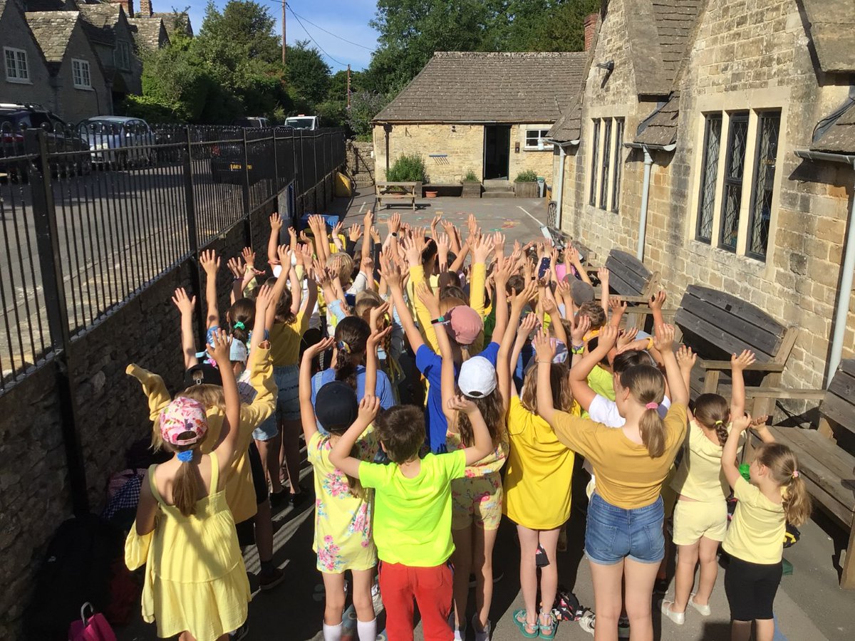 SappertonSchl's tweet photo. Today the school council asked everybody to dress in yellow and bring a £1, to support one of their chosen charities the Rays of Sunshine Children's Charity.
This charity brightens the lives of children who are living with serious or life-limiting illnesses. https://t.co/qHACnizsRN