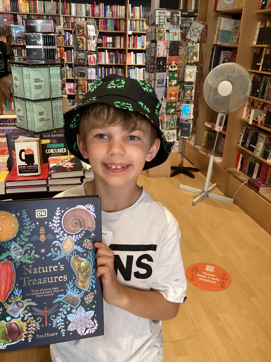 Look how excited they are to read these fantastic books. Thank you <a href="/BrickLaneBooks/">Brick Lane Bookshop (has left, on bluesky)</a>