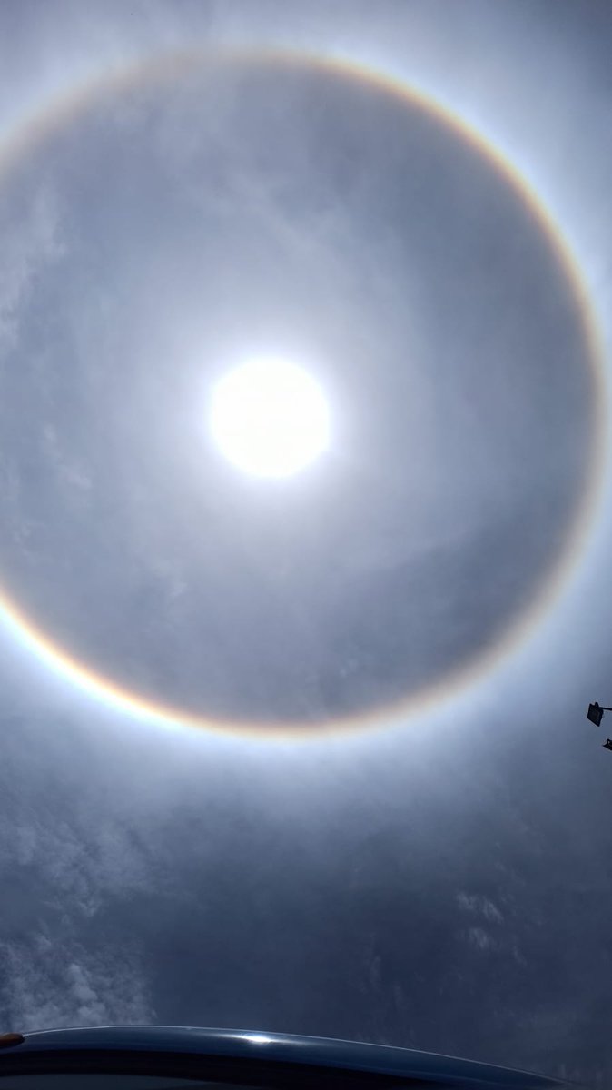 goyalpp's tweet photo. Amazing !!! Halo Sun appears in Dhar!!!
#Indore #Dhar #HaloSun #science #ScienceTwitter #HaloSpotlight https://t.co/c5wzLhArMA