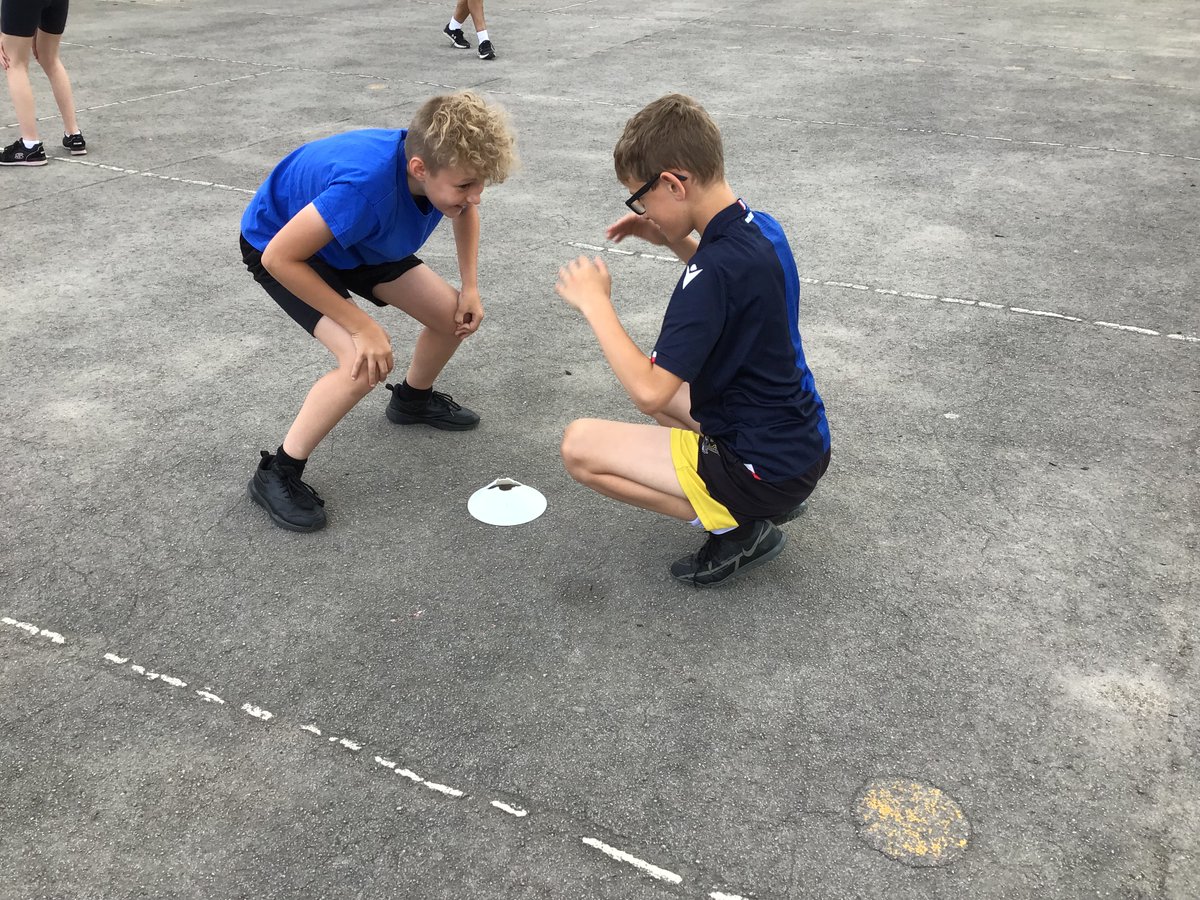 NewtonPE1's tweet photo. KS2 enjoying expert volleyball sessions yesterday! We had lots of fun and gained some great skills. #volleyballersofthefuture @PrimaryNewton @class_ruby @Tanzaniteclass @newton_class https://t.co/5pIaGSvkvw