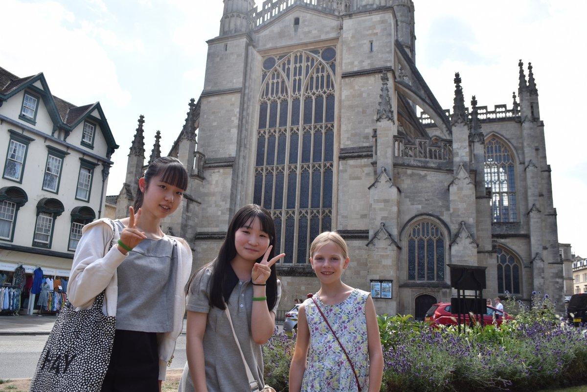 SherborneInter's tweet photo. This week, students were treated to another trip, this time to the historic city of Bath. They enjoyed exploring the amazing variety of shops and a tour of the city's famous spots by open top bus. 
#sherborneinternational #studyabroad #summerschools https://t.co/aYAzSIwKh6