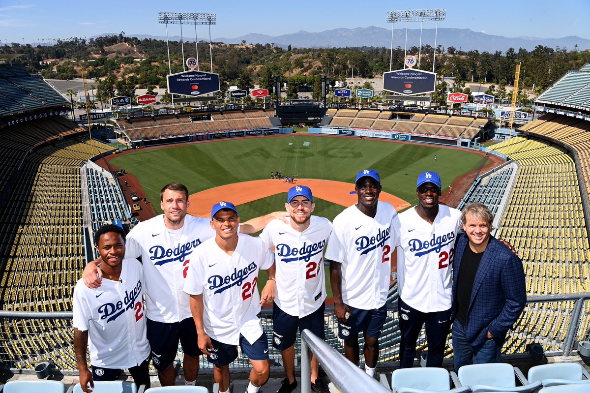 edou_mendy_'s tweet photo. Great time visiting the installation of the @Dodgers https://t.co/b6Rk13eqEc