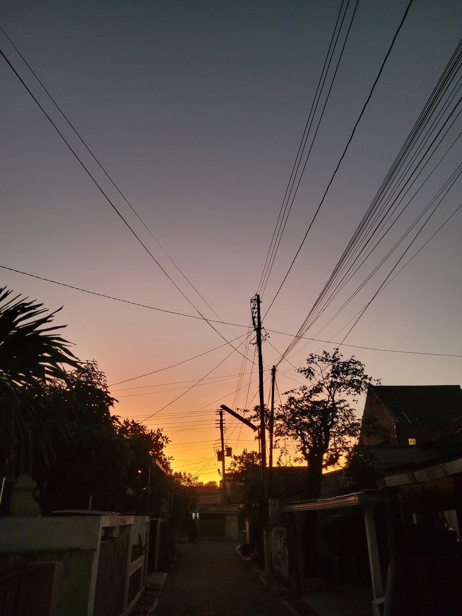 Atika Rahmi Hendrini (@atikahendrini) on Twitter photo 