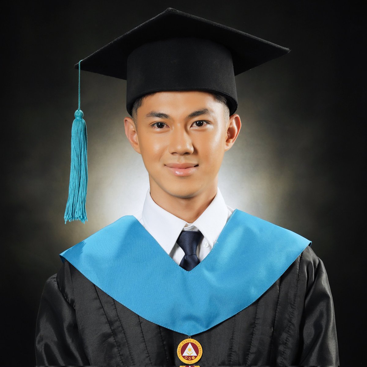diruignacio2's tweet photo. #Grad.pic🎓 https://t.co/AYVCXHZkEo