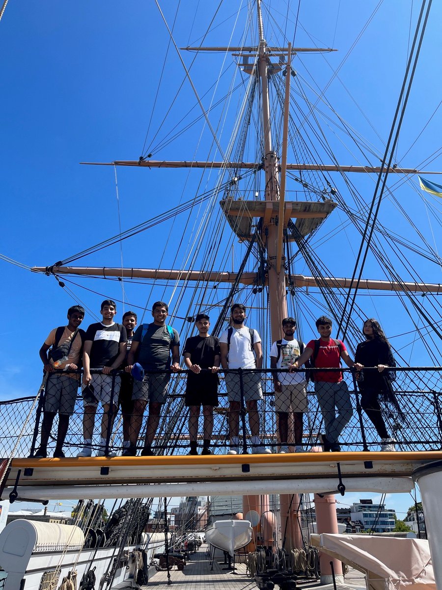 lgs_news's tweet photo. Great day out for our Year 12 Historians at Portsmouth Historic Dockyard and Winchester Military Museums! #LGSWellrounded https://t.co/g66KQi7Kb3