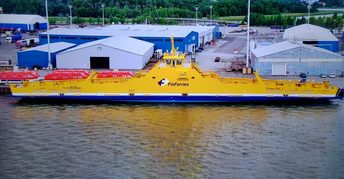 PortOfTurkuFI's tweet photo. #Finferries'in uusin sähkökäyttöinen #hybridilautta, #Altera, saapui satamaamme varusteltavaksi keskiviikkona. Alus aloittaa säännöllisen liikennöinnin ensi vuoden alussa Parainen-Nauvo -välillä yrityksen toisen sähkökäyttöisen hybridilautan, Elektran parina. https://t.co/Zr09Db3vpb