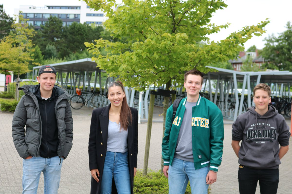 Maar liefst 35 teams in de drie noordelijke provincies gaan vanaf 15 september tien weken aan de slag om oplossingen te bedenken voor vraagstukken rondom energie. Meer op: bit.ly/3o0c1a3

#scholenchallenge #hackathon #energie #wijhebbendetoekomst