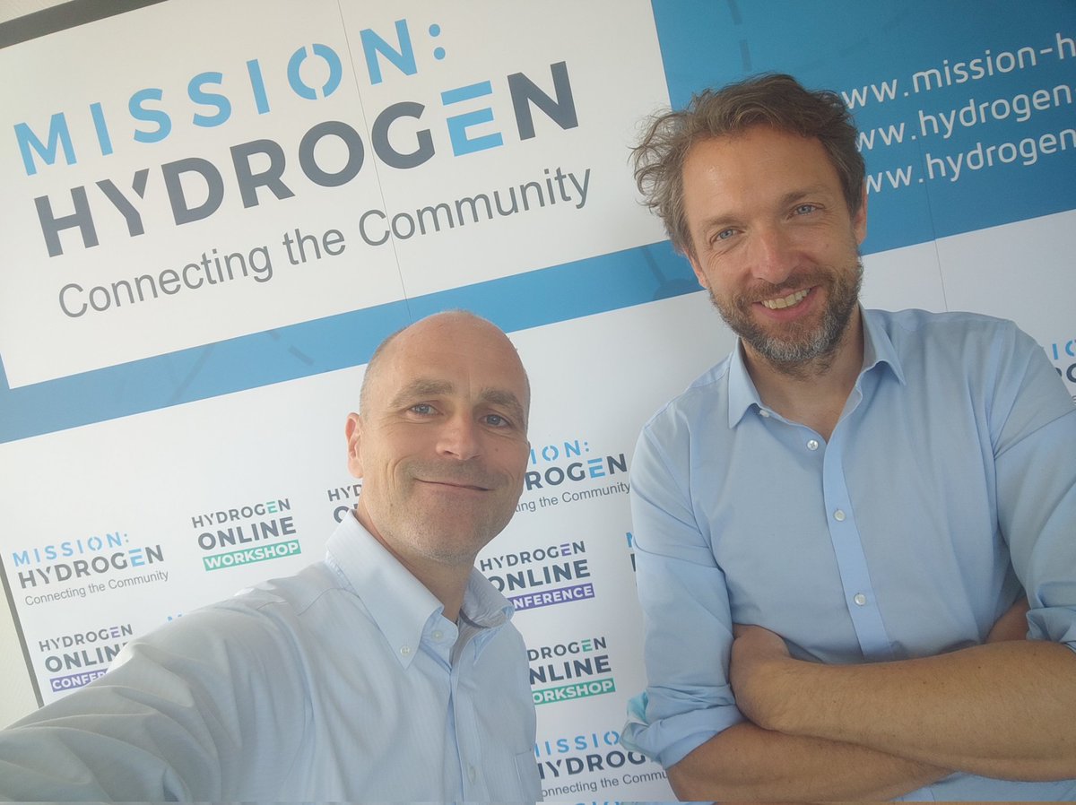 And I finally made it into the wheelhouse of <a href="/MissionHydrogen/">Mission Hydrogen</a>! No worries – just for sightseeing and not as a speaker.😉
Let's fight together against #ClimateChange and for #GreenHydrogen!
